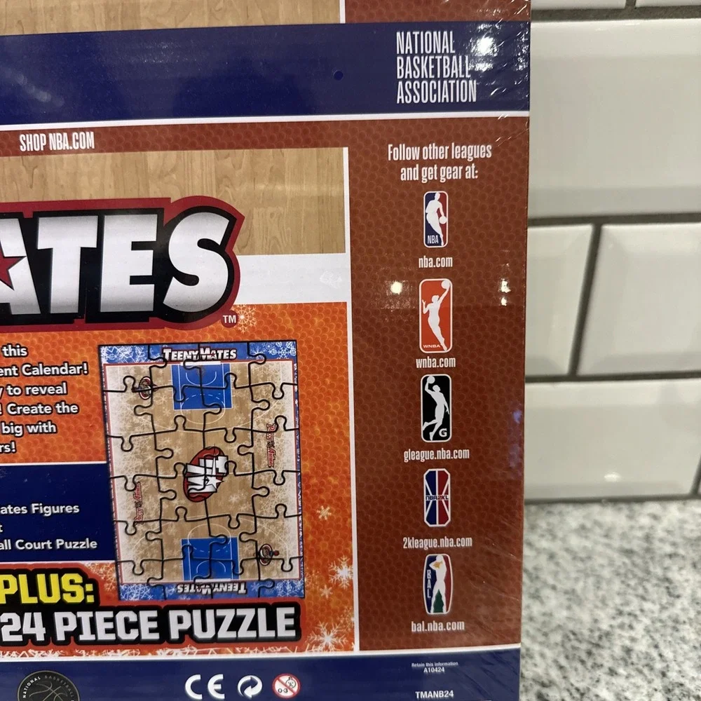 NBA TeenyMates Advent Calendar 2024 Includes 24 Figures and Puzzle New‎ Sealed